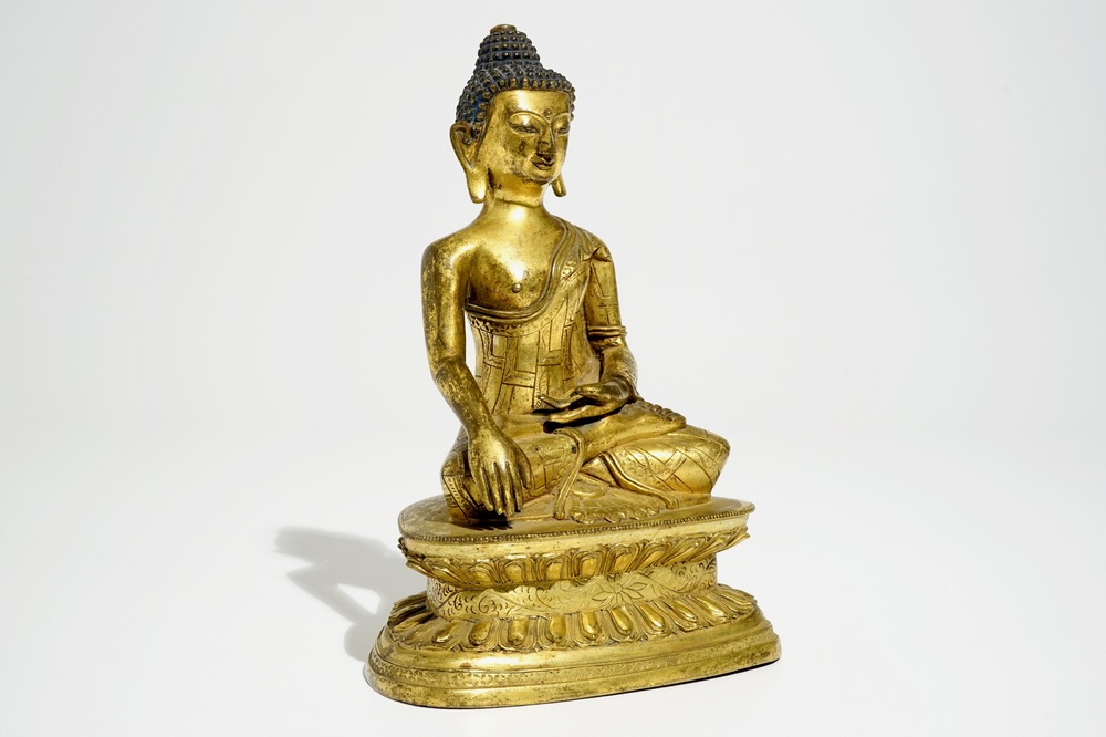 Un mod&egrave;le de Bouddha en bronze dor&eacute;, Chine, 18/19&egrave;me