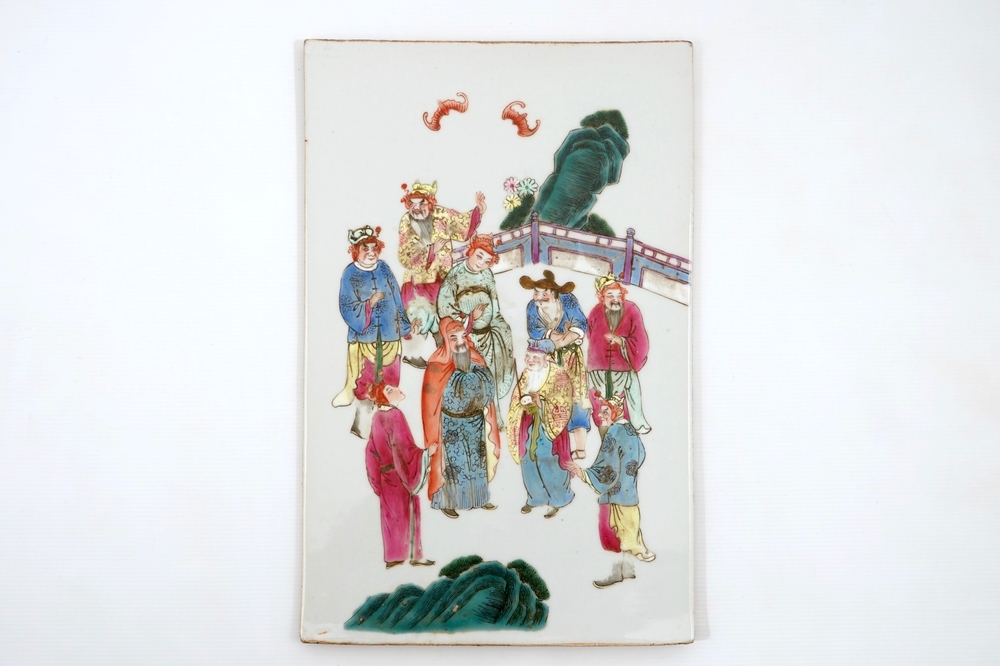 A Chinese famille rose Wen Wang Fang Xian plaque, 19/20th C.