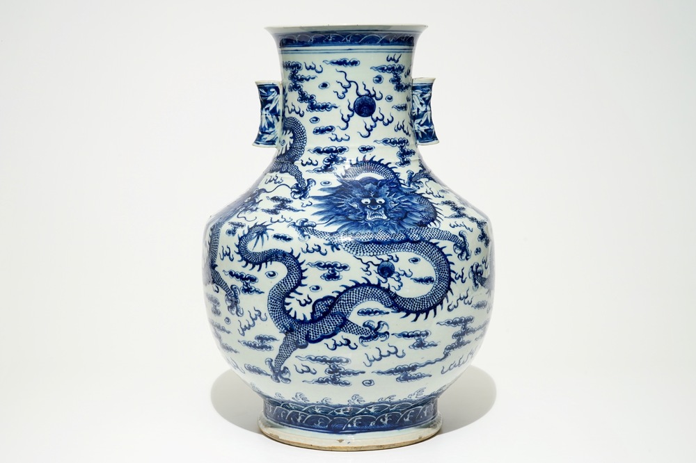 A large Chinese blue and white "dragon" hu vase, 19th C.