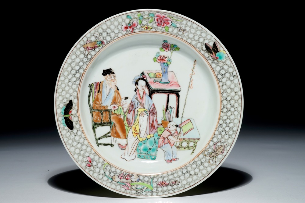 A fine Chinese famille rose eggshell porcelain plate, Yongzheng
