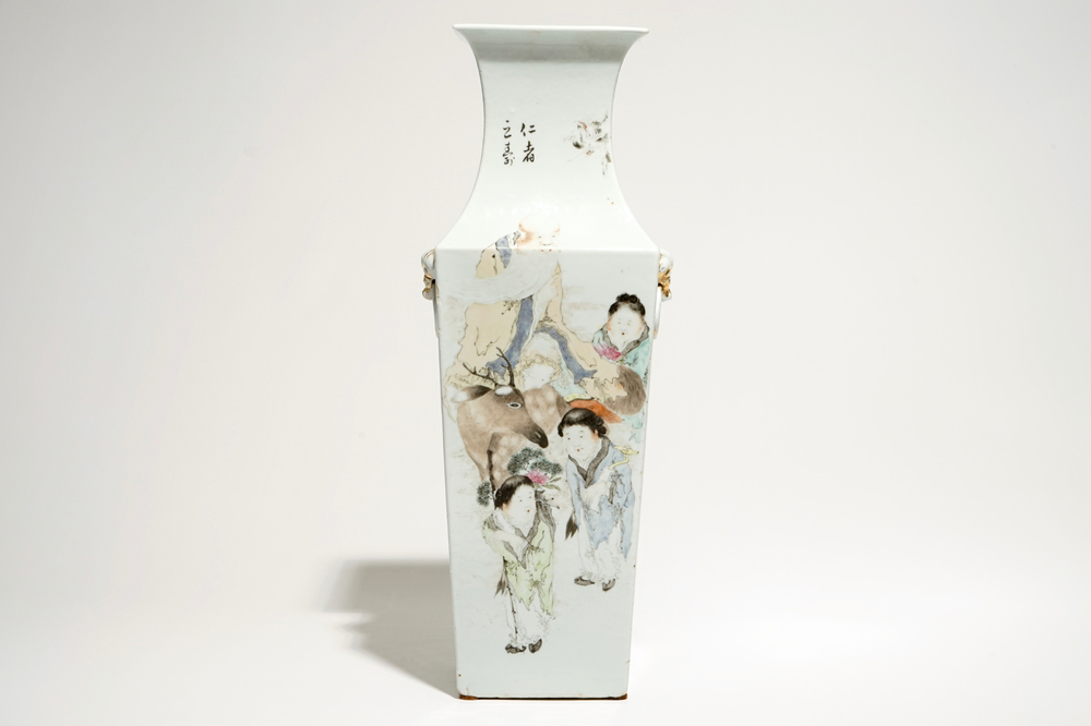 Een vierkante Chinese qianjiang cai vaas, gesigneerd Ma Qing Yun, 19/20e eeuw