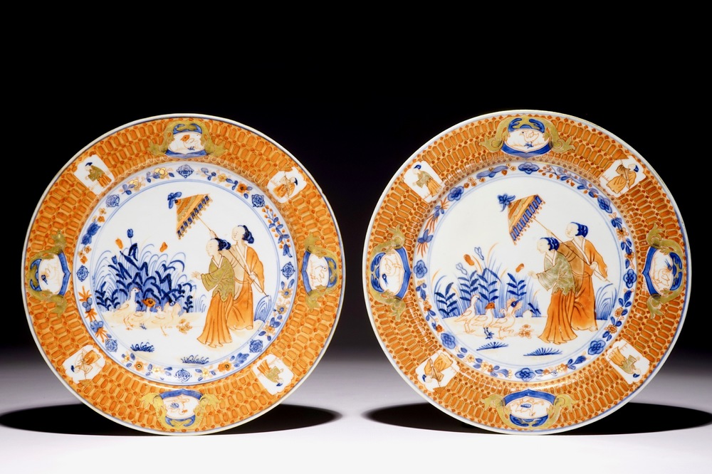 A pair of Chinese Imari plates after Cornelis Pronk: &ldquo;Dames au Parasol", ca. 1736-1738