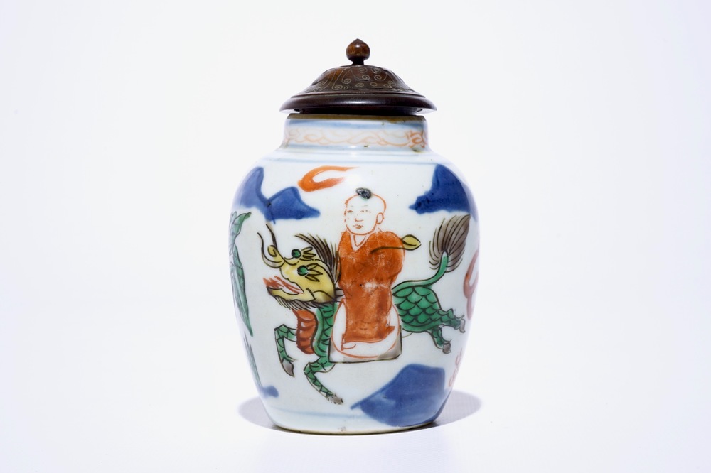 A small Chinese wucai jar with a by riding a kylin, Transitional period, Shunzhi