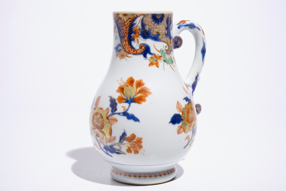 A Chinese verte-imari jug with floral design, Qianlong