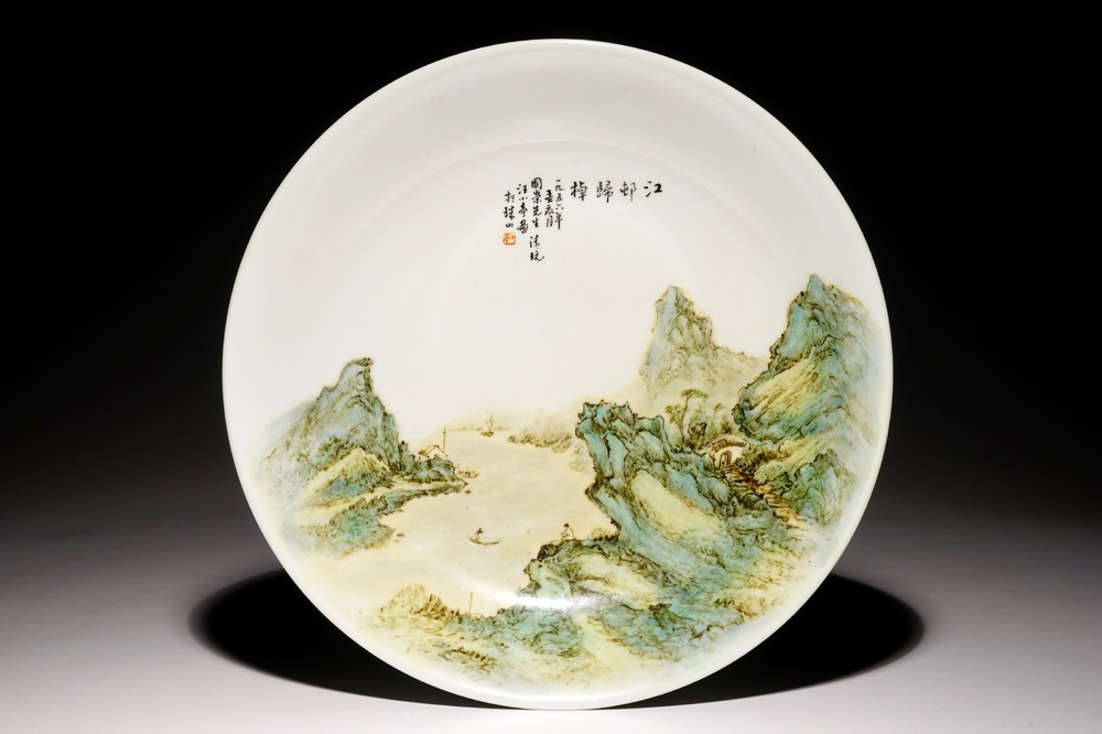 A Chinese qianjiang cai landscape dish, 19/20th C.