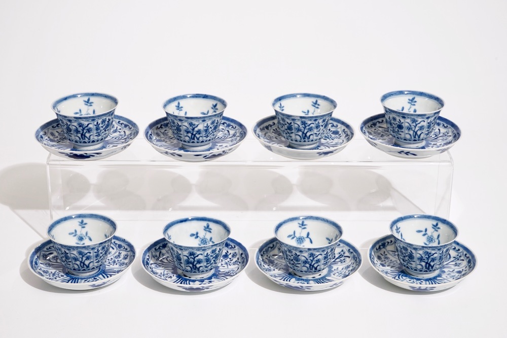 A set of eight Chinese blue and white cups and saucers, 19th C.