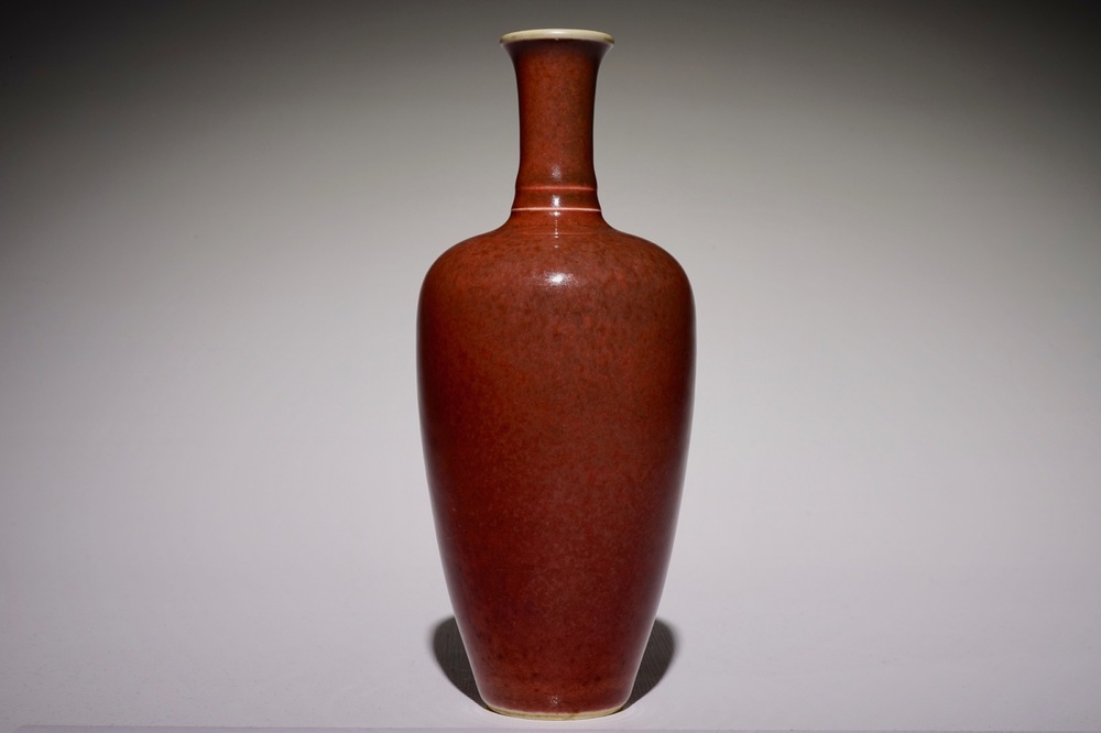 A Chinese monochrome copper-red vase, Kangxi mark, 19/20th C.