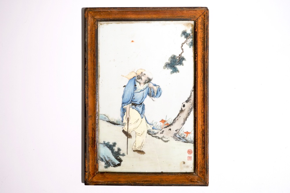 Une plaque en porcelaine de Chine &agrave; d&eacute;cor de Li Tieguai, 20&egrave;me