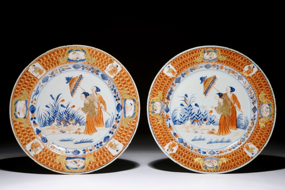 Een paar Chinese Imari borden naar Cornelis Pronk: "De Parasoldames", ca. 1736-1738