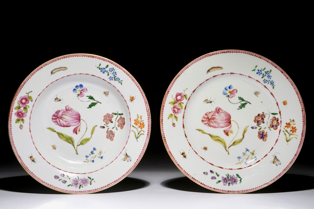 A pair of fine Chinese famille rose plates with tulips, Qianlong