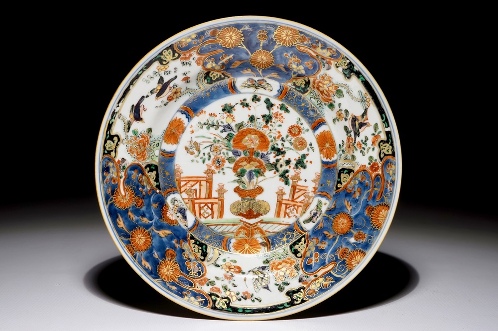 A Chinese famille verte plate with Stanislaw design, Kangxi