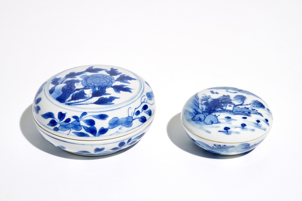 Two Chinese blue and white cylindrical seal paste boxes, Kangxi
