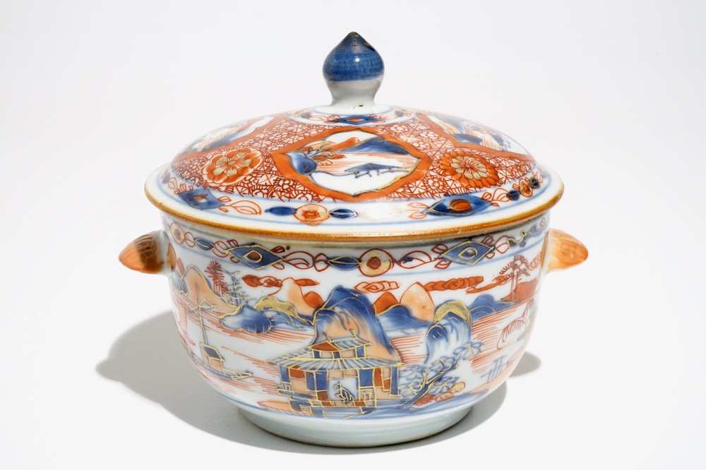 A Chinese Imari style tureen and cover, Kangxi