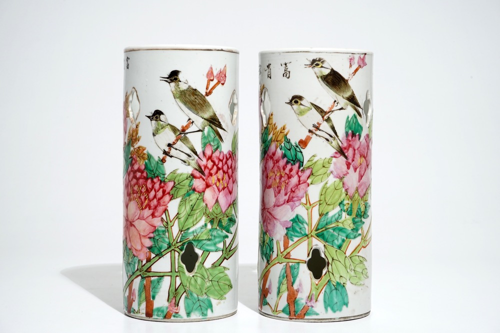 A pair of reticulated Chinese qianjiang cai hat stands, 19/20th C.