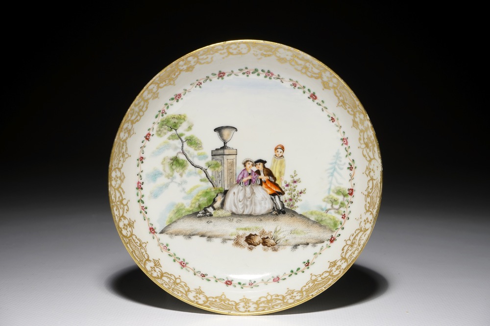 A Chinese export porcelain "Commedia dell'Arte" saucer dish after Watteau, Qianlong