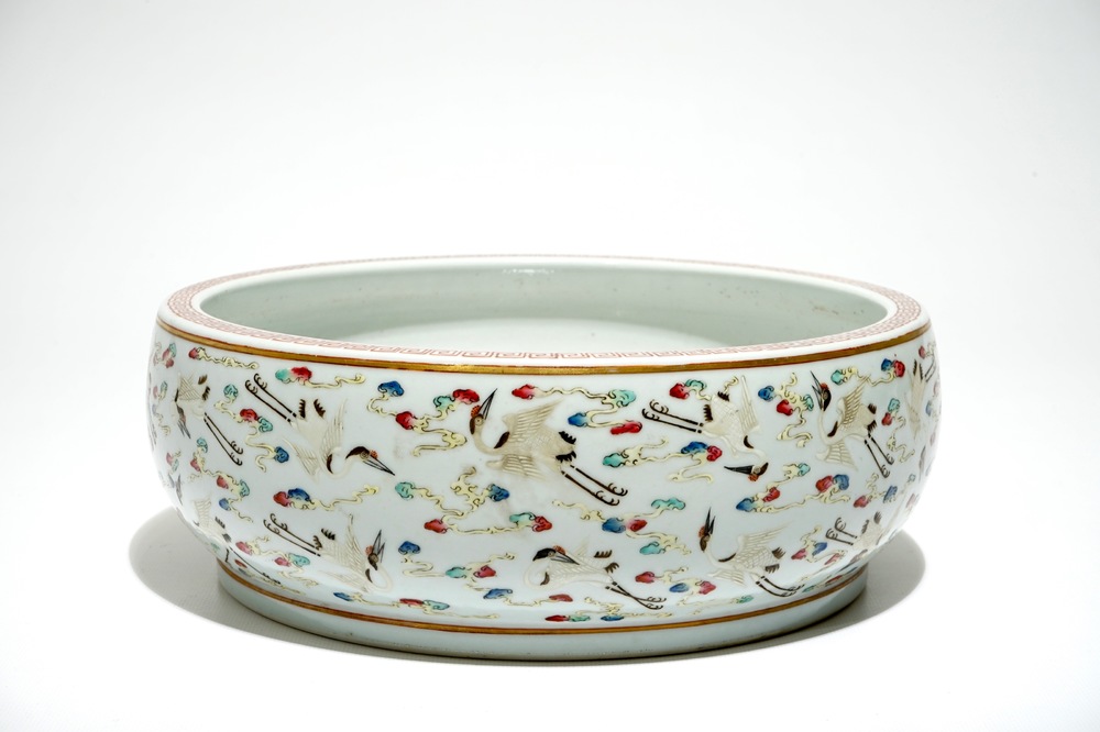 A Chinese famille rose basin with cranes, Guangxu mark, 20th C.