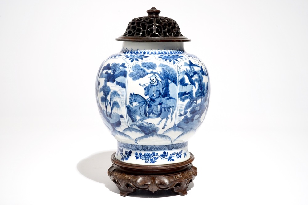 A Chinese blue and white globular vase with wooden cover and stand, Kangxi