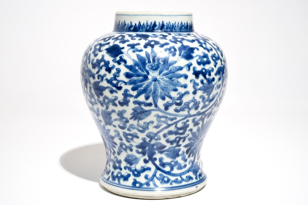 A Chinese blue and white vase with lotus scrolls, Kangxi