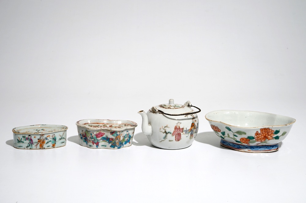 A Chinese famille rose teapot, two cricket boxes and a lobed bowl, 19th C.