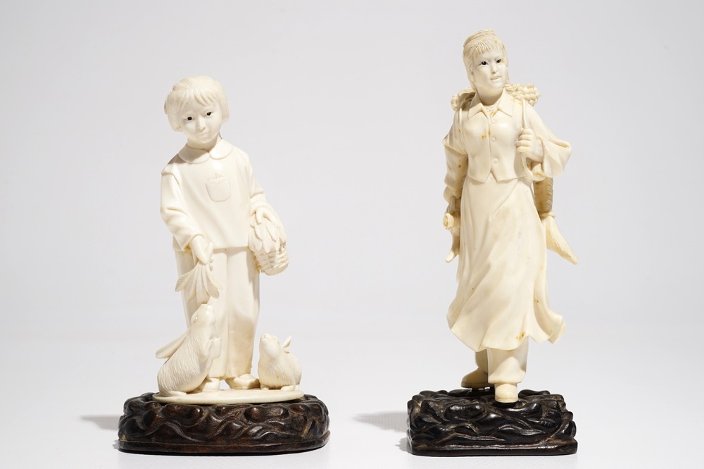 Two Chinese ivory figures on wooden stands, 2nd quarter 20th C.