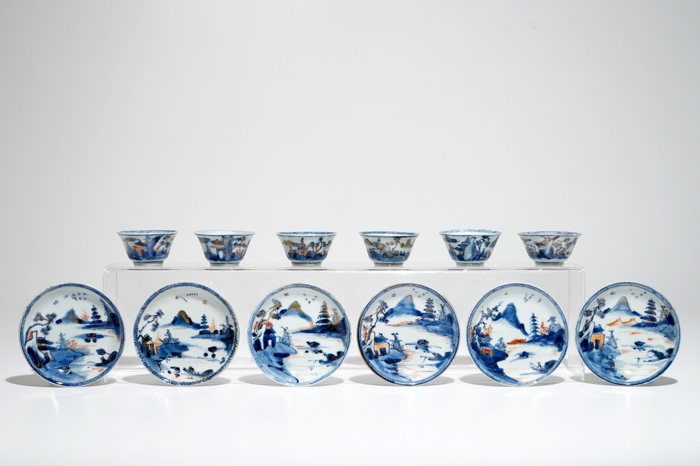 Huit tasses et soucoupes en porcelaine de Chine de style Imari, Kangxi