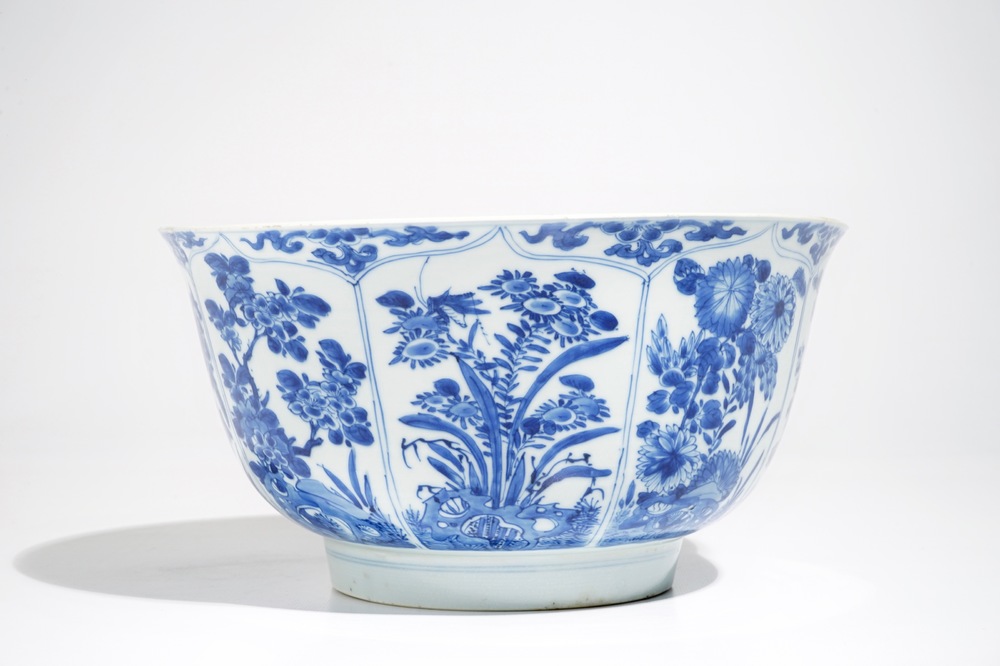 A large Chinese blue and white bowl with floral design, Kangxi
