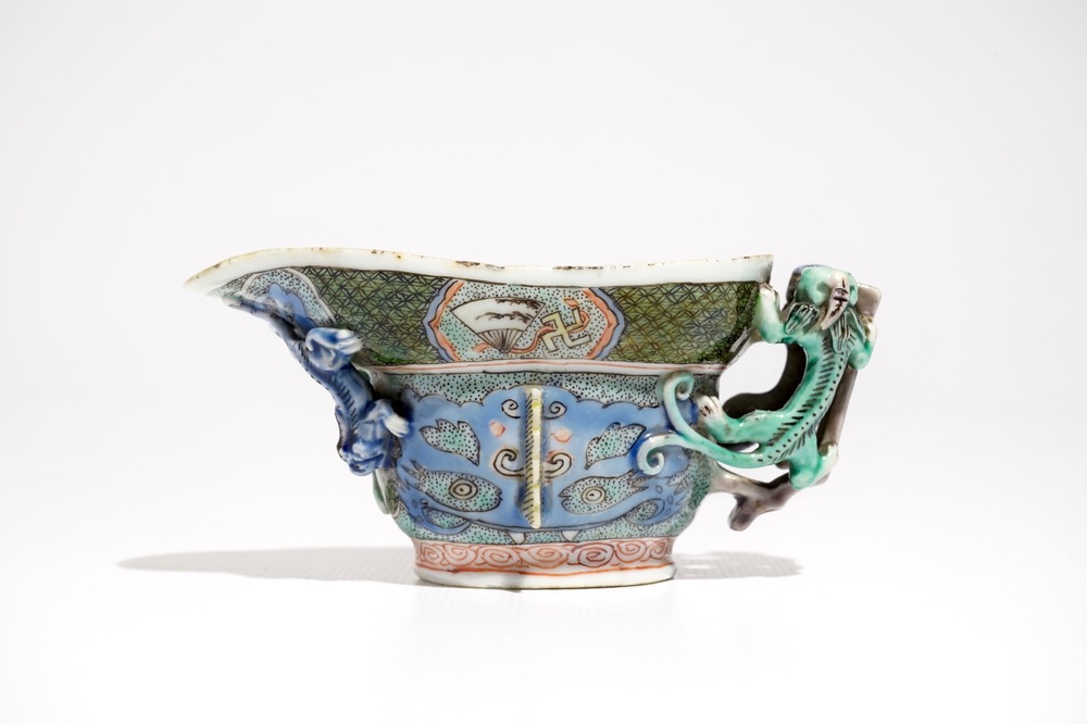 A Chinese famille verte libation cup with dragons, Kangxi