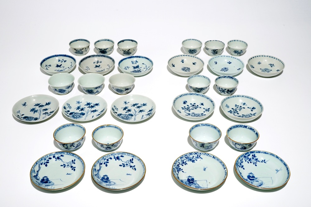 Vijftien sets Chinese blauwwitte koppen en schotels, Kangxi/Qianlong