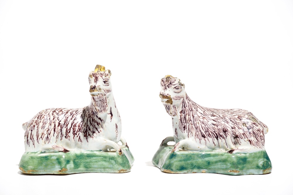 Une paire de mod&egrave;les de ch&egrave;vres en fa&iuml;ence de Delft polychrome, 18&egrave;me