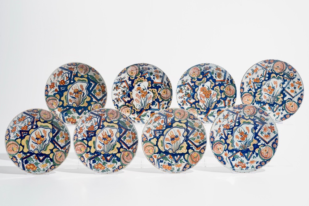 Eight Dutch Delft polychrome "lightning" plates, 17/18th C.