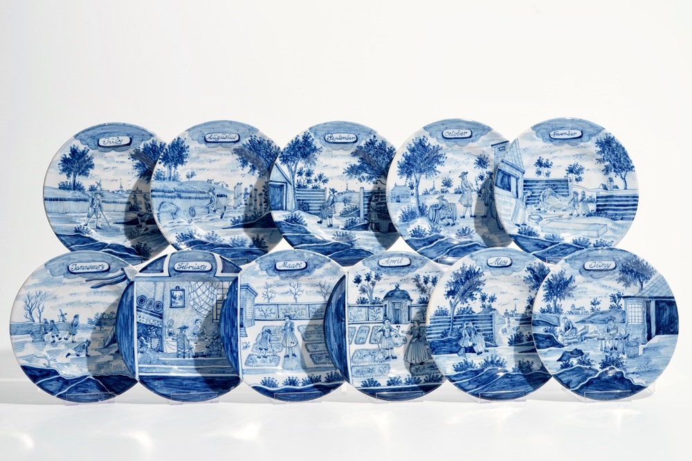 Elf blauwwitte Delftse borden uit de serie van de maanden, 19e eeuw