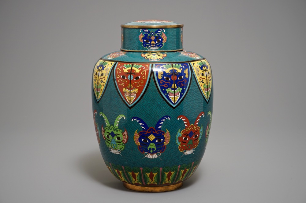 A Chinese cloisonn&eacute; jar and cover with taotie masks, 19th C.