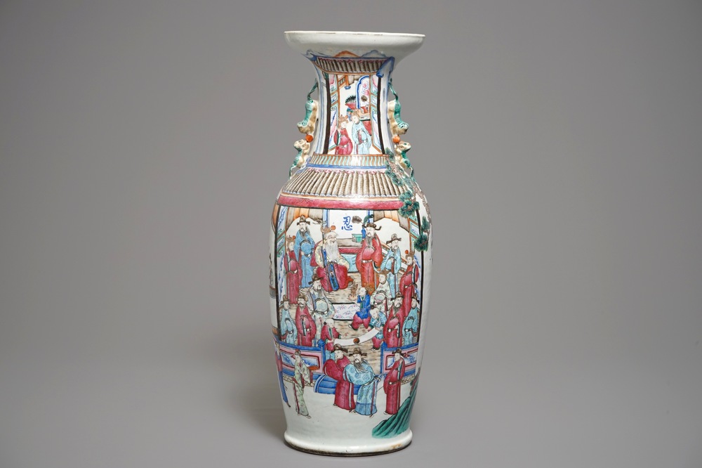 A Chinese famille rose vase with circular court scene design, 19th C.