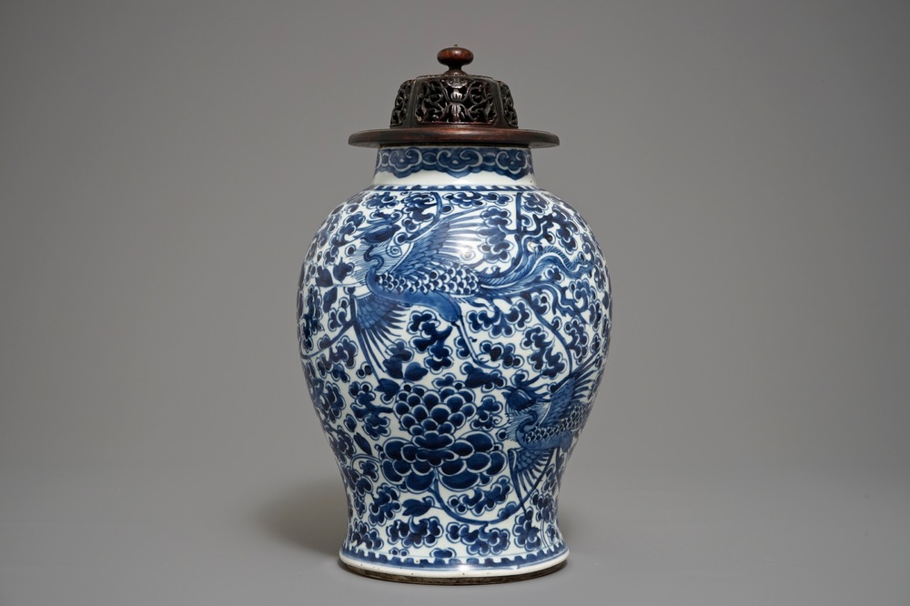 A Chinese blue and white "Phoenix" vase, Kangxi