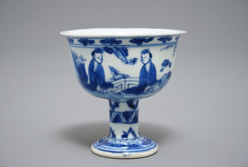 Een Chinese blauwwitte kom op voet, Ming, Chongzhen