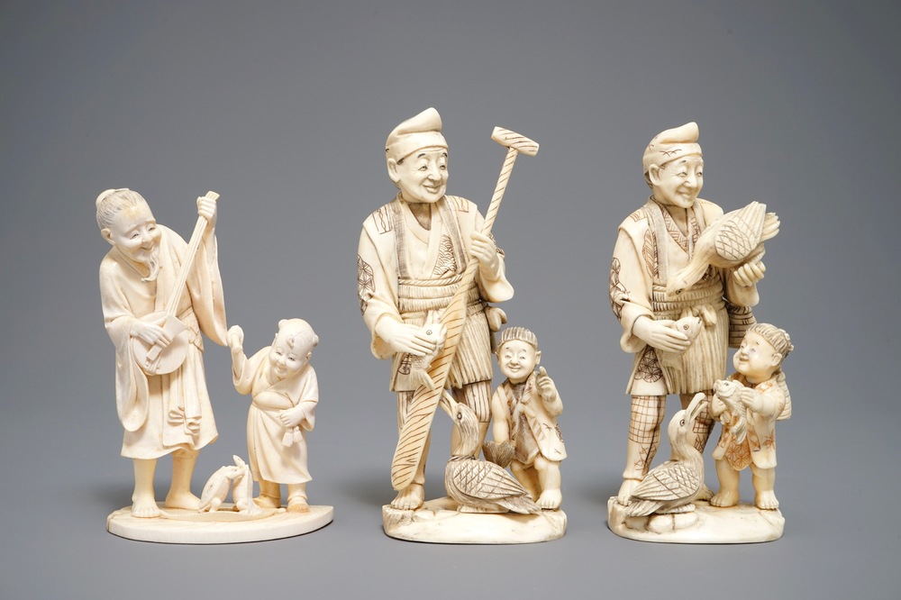 Drie Japanse ivoren okimono, Meiji, 19e eeuw