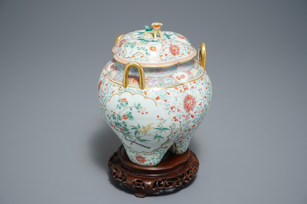 A Chinese famille rose incense burner and cover, mark of Jiangxi Porcelain Company, Republic, 20th C.