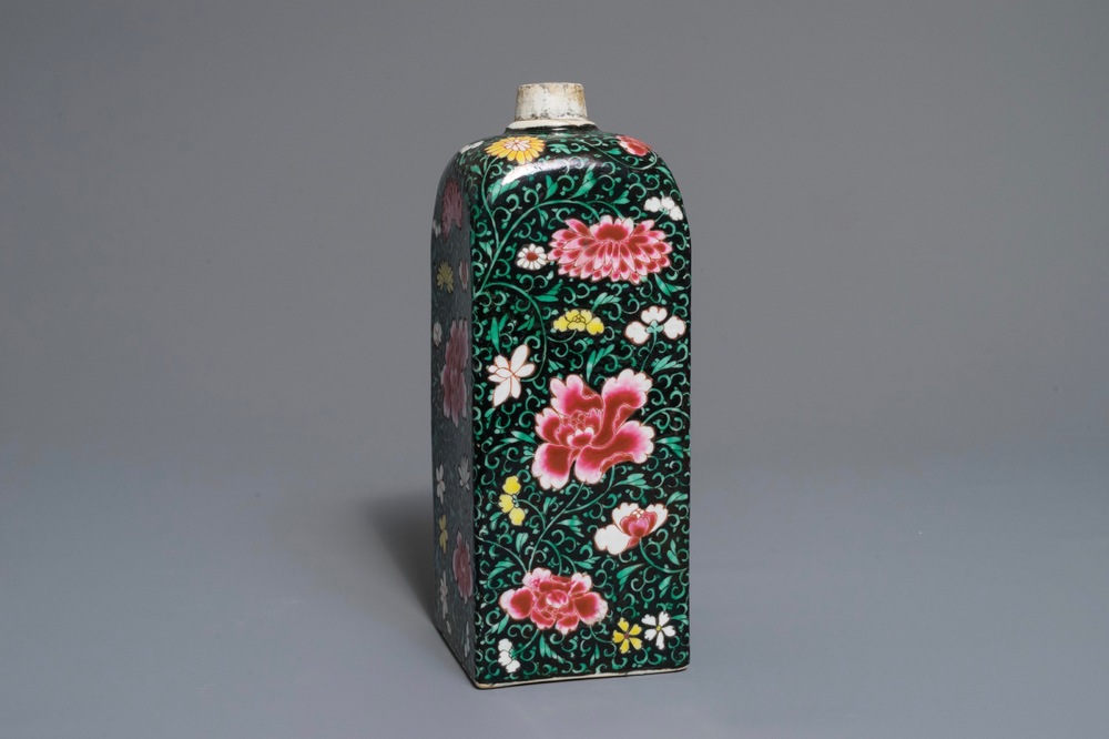 A square Chinese famille rose black-ground flask, Yongzheng/Qianlong