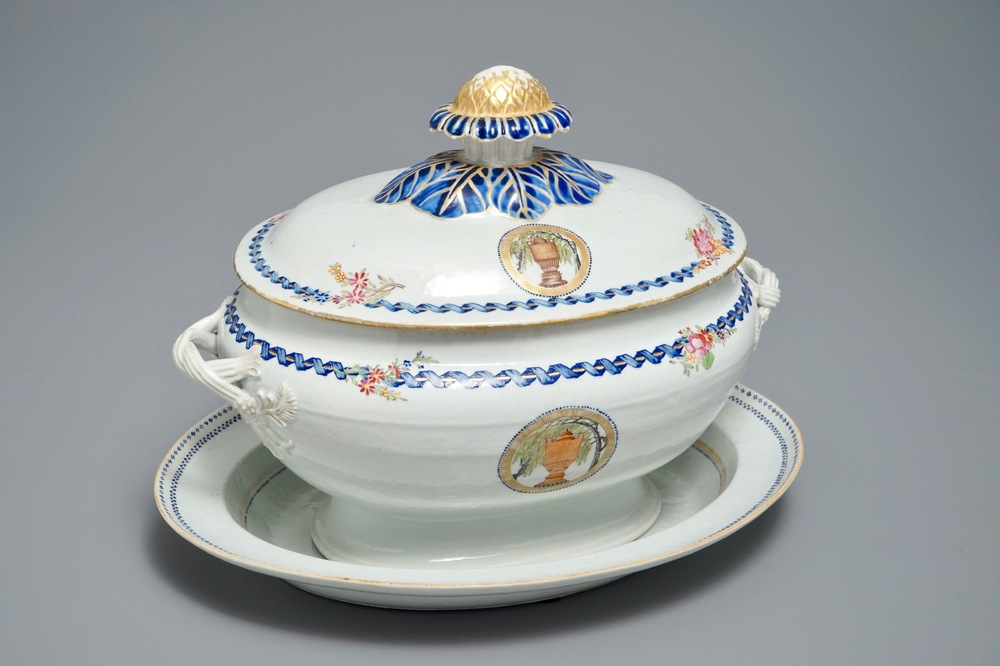 A Chinese export porcelain 'Mysterious urn' tureen and cover on stand, Qianlong/Jiaqing