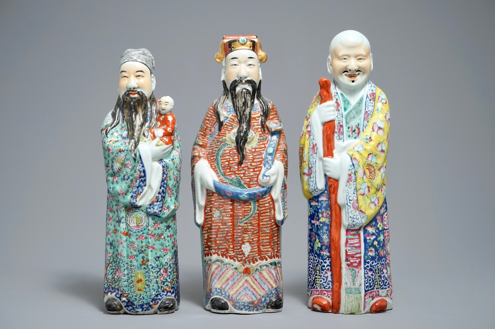 Een set van drie Chinese famille rose onsterfelijken, 19/20e