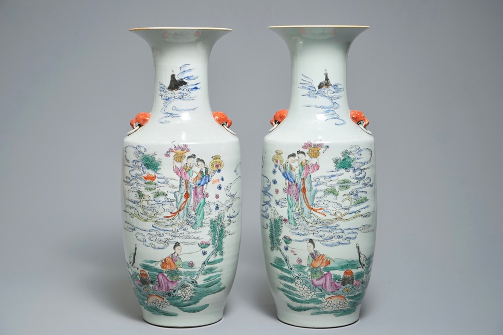 A pair of Chinese famille rose two-sided design vases, 19/20th C.