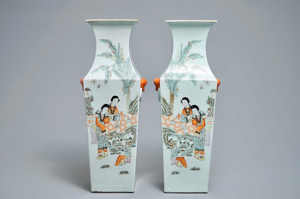 A pair of square Chinese famille rose vases, 19/20th C.