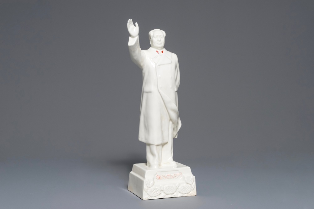 A tall Chinese figure of Mao Zedong waving on stand, marked on the base, 2nd half 20th C.