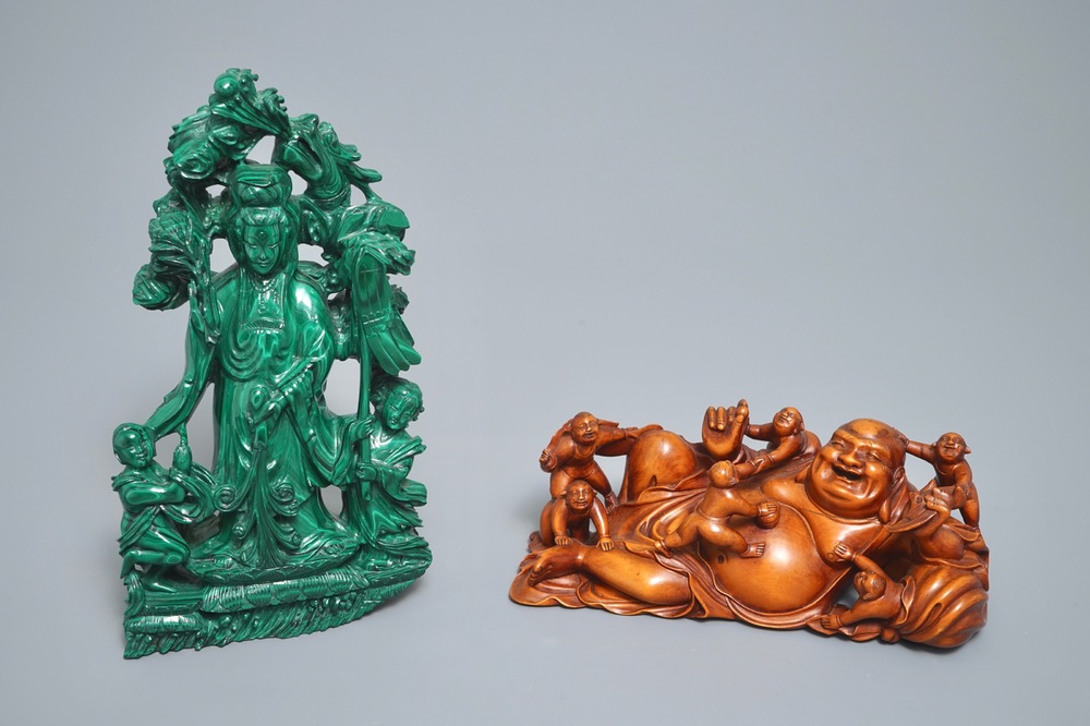 Two carved malachite and wood groups with Buddha and Guanyin with children, 19th C.
