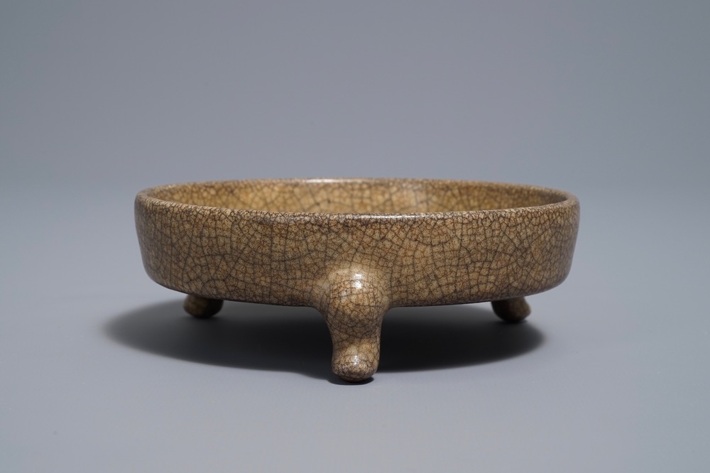 A Chinese ge-type crackle-glazed tripod censer, Song or later