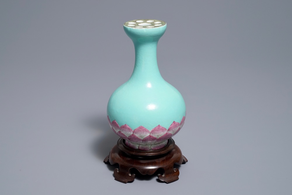 A Chinese famille rose turquoise ground lotus flower-shaped vase, 19/20th C.