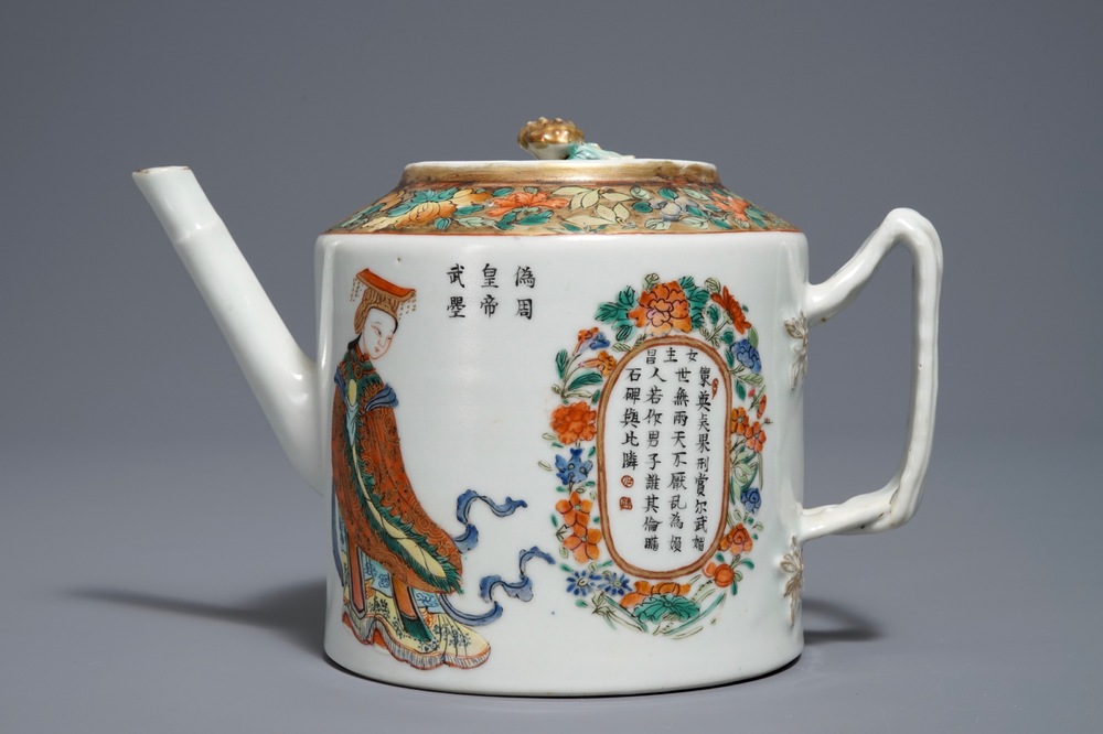 Een Chinese famille rose 'Wu Shuang Pu' theepot, 19e eeuw