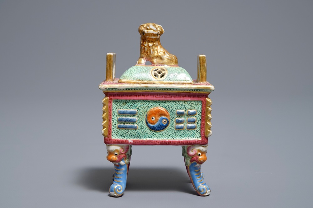 A Chinese famille rose censer and cover, 19th C.