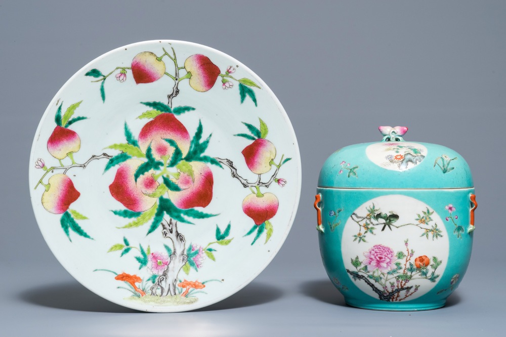 A Chinese famille rose '9 peaches' dish and a turquoise ground bowl and cover, Qianlong mark, 19/20th C.