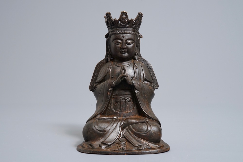 Un mod&egrave;le de Guanyin en bronze, Chine, 19&egrave;me